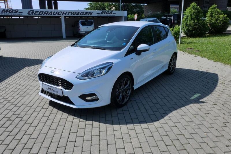 Gebraucht Ford Fiesta ST-Line 140 PS (102 kW) 2018 Frostweiß Kleinwagen