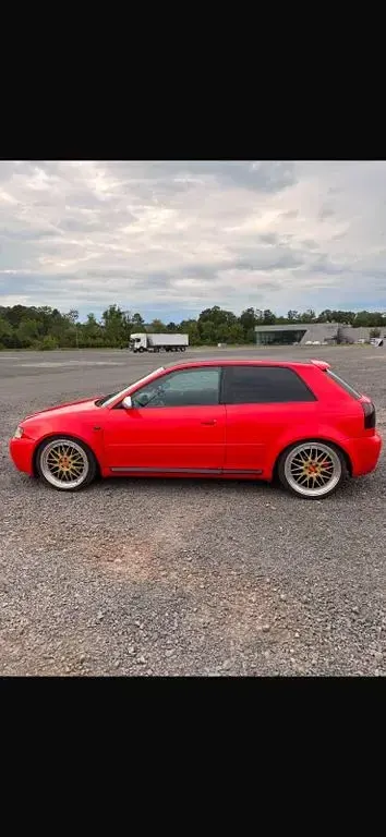 Gebraucht Audi S3 Ambiente 209 PS (153 kW) 2001 Rot Kleinwagen