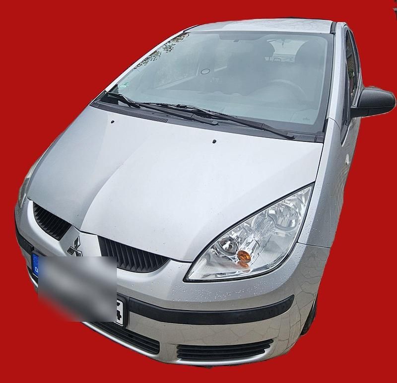 Silber Gebraucht 2008 Mitsubishi Colt Limousine | 2.700 € (Etwas zu teuer) - Bild 1/4