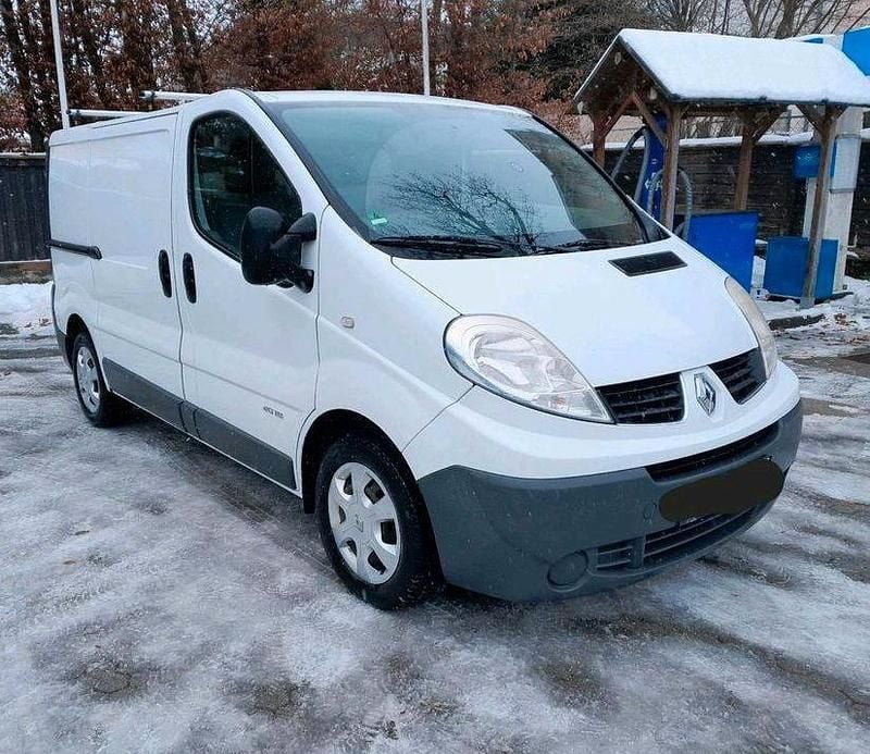 Weiß Gebraucht 2011 Renault Trafic Van / Kleinbus | 5.400 € (Superpreis) - Bild 1/4