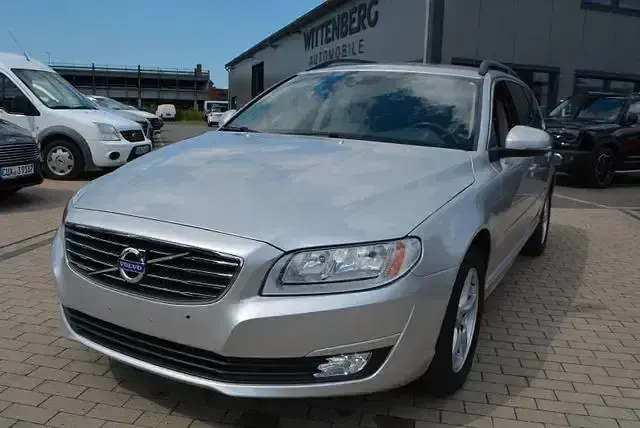 Gebraucht Volvo V70 Kinetic 120 PS (88 kW) 2015 Silber Kombi