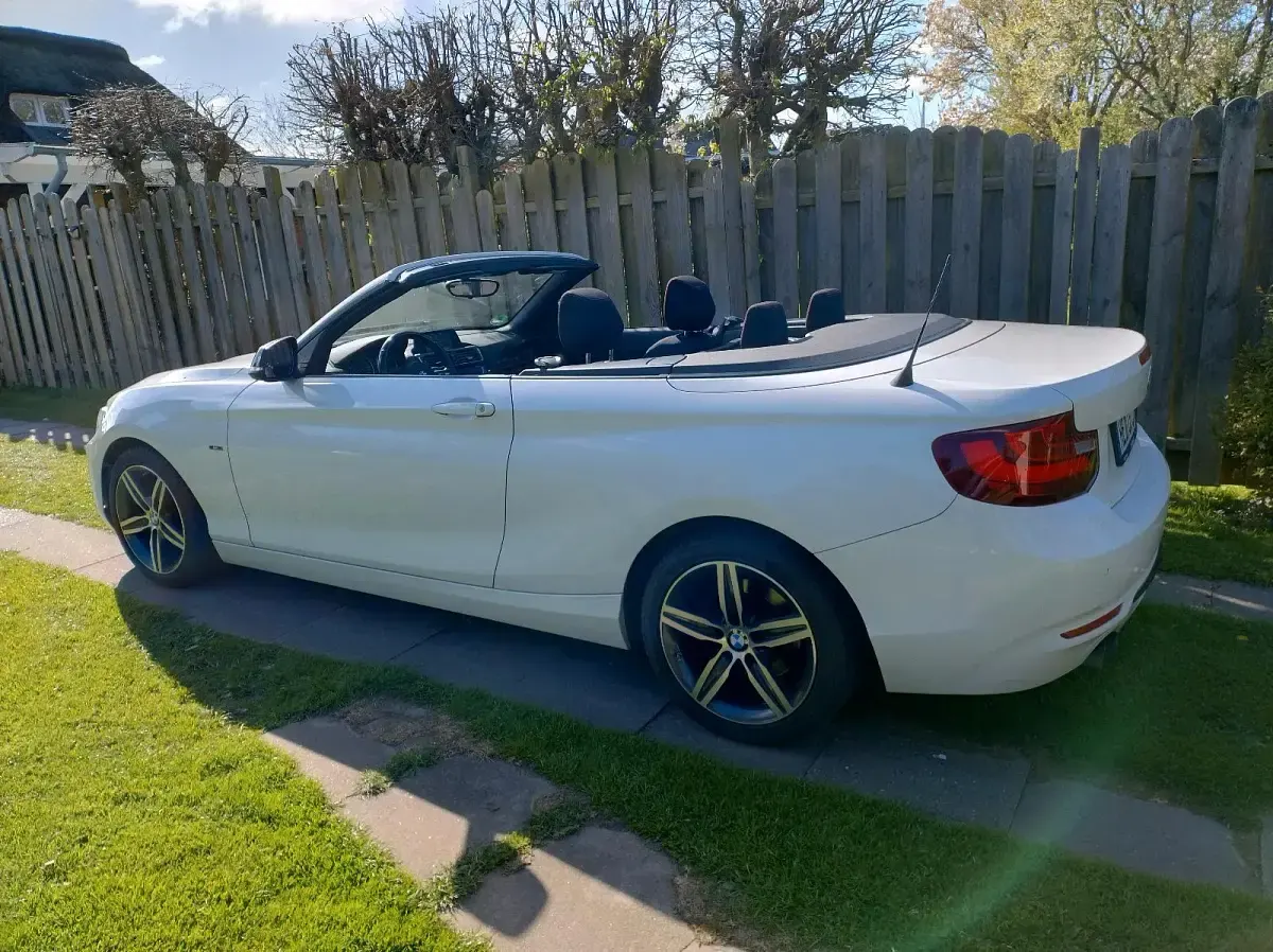 Gebraucht BMW 220 M Sport 190 PS (139 kW) 2015 Weiß Cabrio