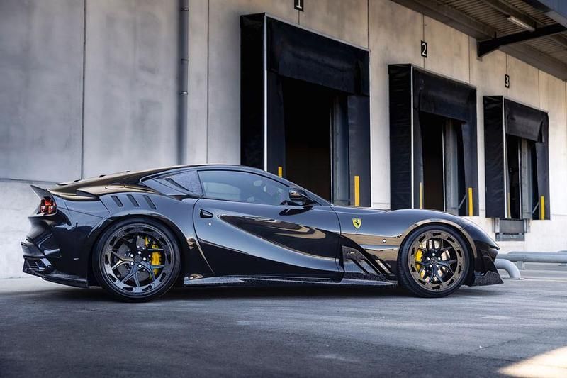 Gebraucht Ferrari 812 799 PS (587 kW) 2020 Schwarz