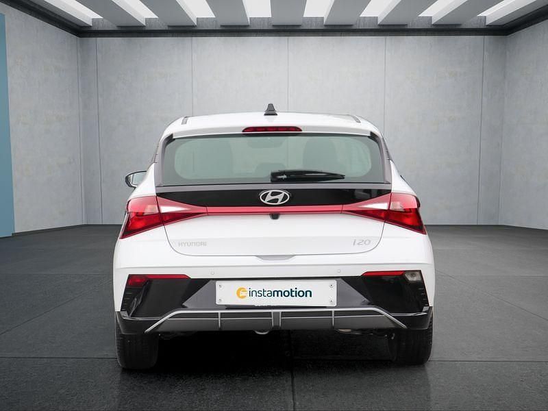 Neu Hyundai i20 Trend 101 PS (74 kW) 2025 Weiß Kleinwagen