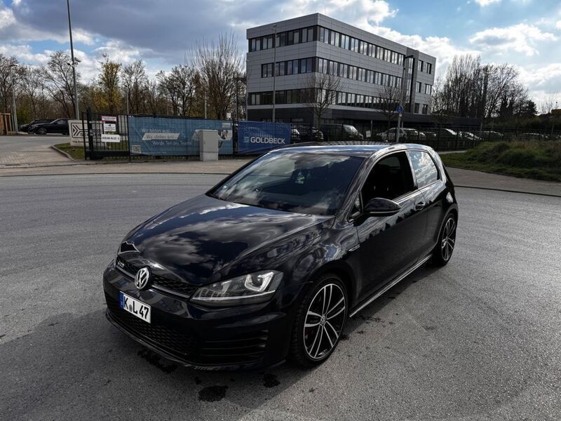 Schwarz Gebraucht 2014 VW Golf VII GTD Limousine | 9.050 € (Superpreis) - Bild 1/4