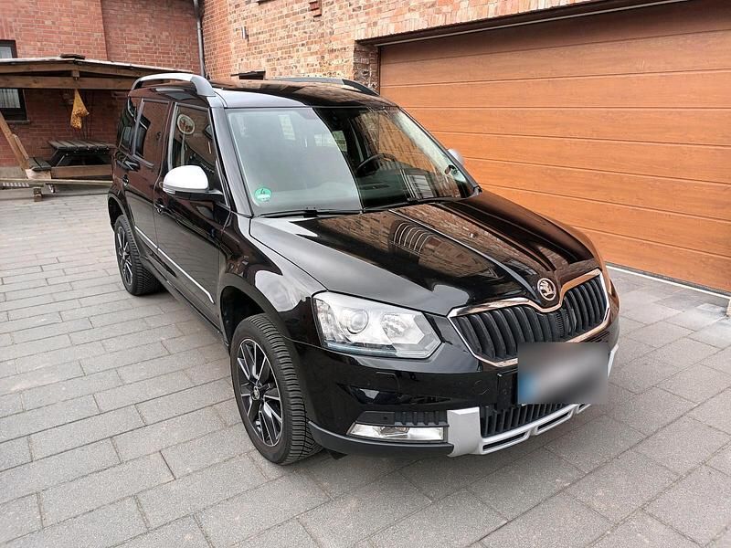 Gebraucht Skoda Yeti 150 PS (110 kW) 2016 Schwarz SUV