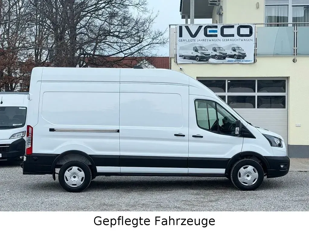 Usata Ford Transit 131 CV (96 kW) 2025 Bianco Monovolume