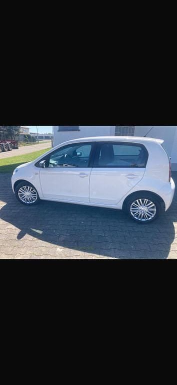 Usata VW up! Cup 75 CV (55 kW) 2015 Bianco Utilitaria