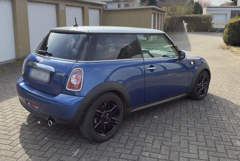 Gebraucht Mini Cooper 122 PS (89 kW) 2013 Blau Kleinwagen