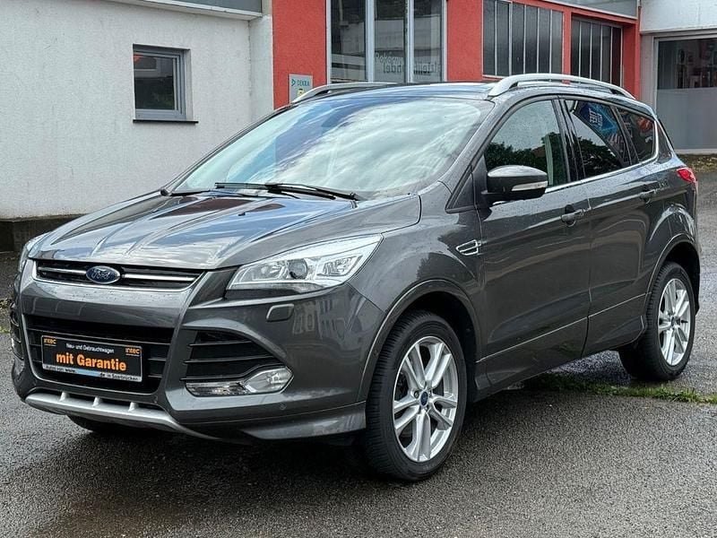 Grau Gebraucht 2016 Ford Kuga Individual SUV | 11.900 € (Guter Preis) - Bild 1/4