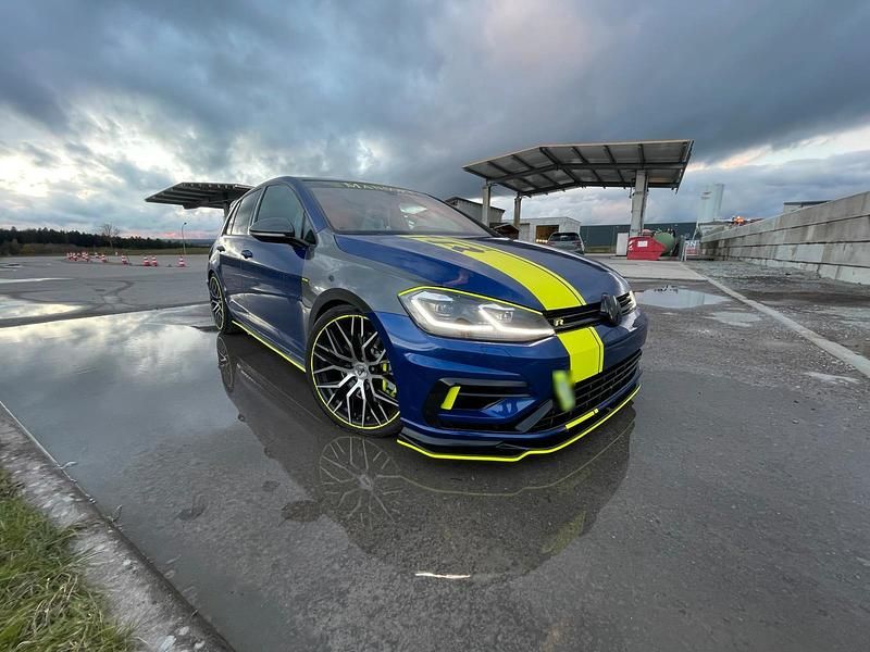 Gebraucht VW Golf VII R 310 PS (228 kW) 2018 Blau Kleinwagen