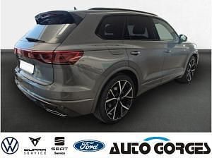 Gebraucht VW Touareg R-line 286 PS (210 kW) 2025 Grau (siliziumgrau metallic) SUV