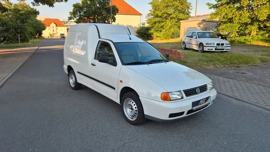 Gebraucht VW Caddy 64 PS (47 kW) 2003 Weiß Van / Kleinbus