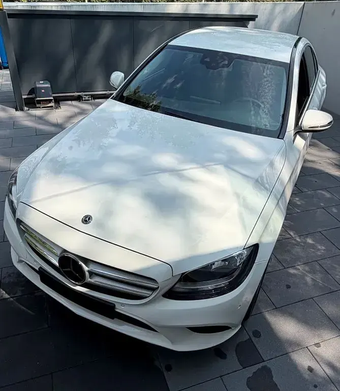 Gebraucht Mercedes C400 333 PS (244 kW) 2018 Weiß Limousine