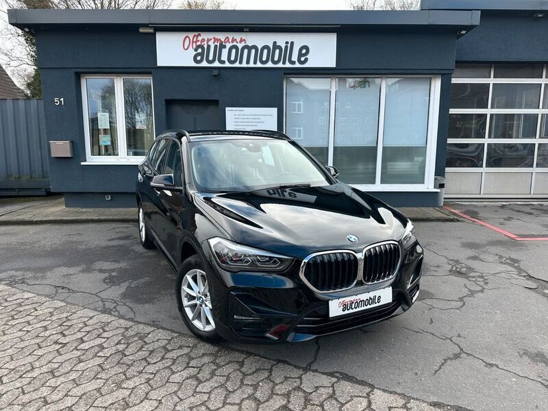 Schwarz Gebraucht 2019 BMW X1 Sport Line SUV | 24.900 € (Fairer Preis) - Bild 1/4