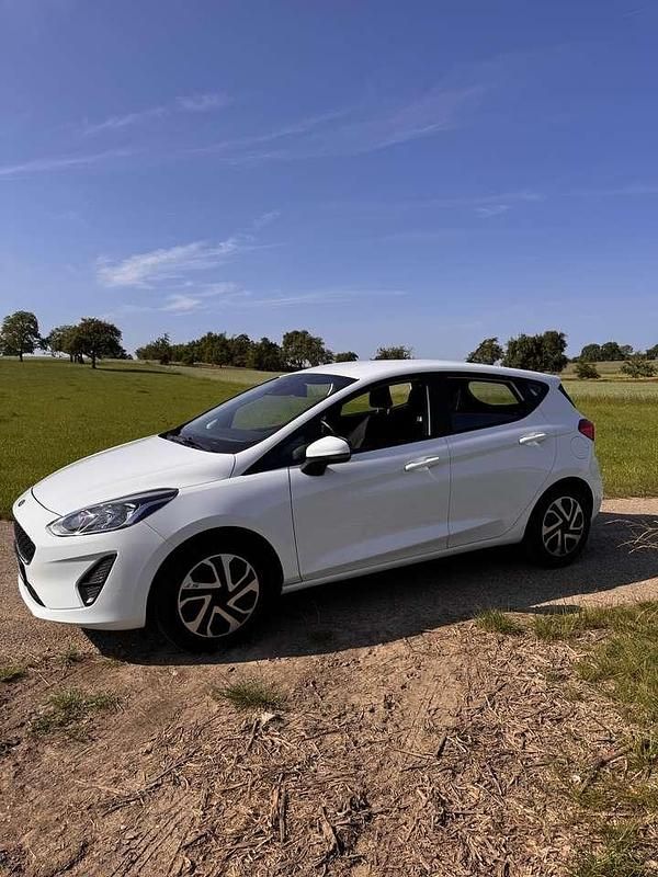 Gebraucht 2017 Ford Fiesta Celebration Kleinwagen | 10.000 € (Guter Preis) - Bild 1/4
