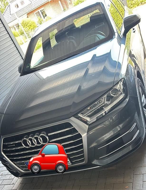 Grau Gebraucht 2016 Audi Q7 SUV | 20.999 € (Superpreis) - Bild 1/4