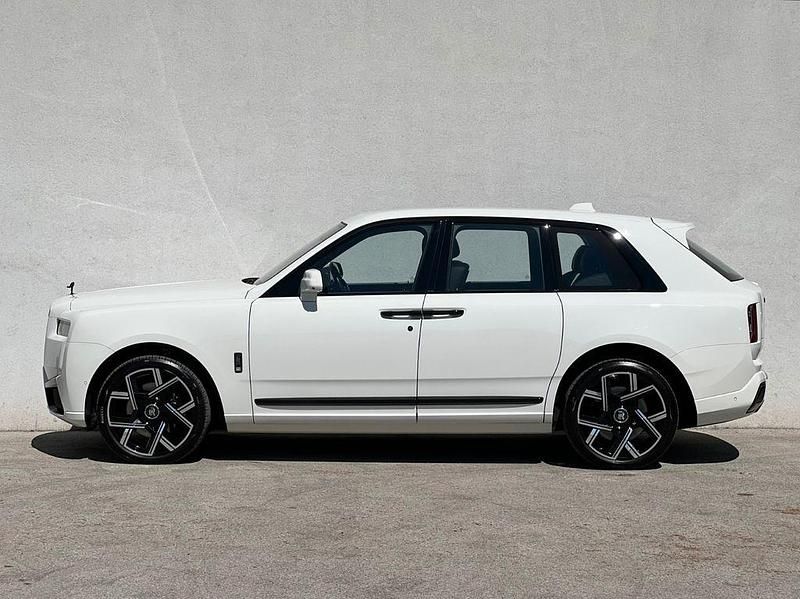 Gebraucht Rolls Royce Cullinan 571 PS (419 kW) 2025 Weiß SUV