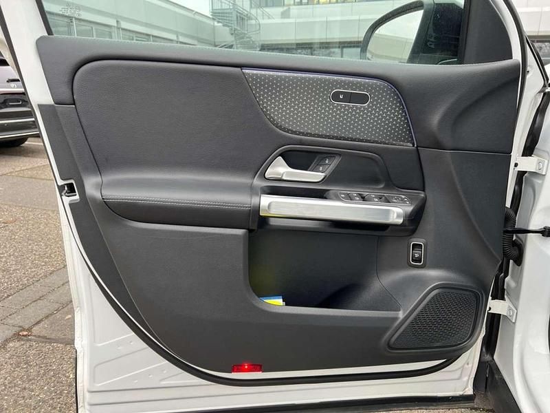 Gebraucht Mercedes GLB200 Progressive 150 PS (110 kW) 2025 Unilack polarweiß SUV