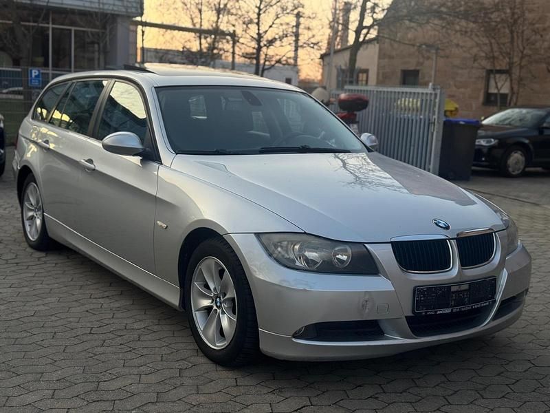 Gebraucht BMW 320 163 PS (119 kW) 2006 Silber Kombi