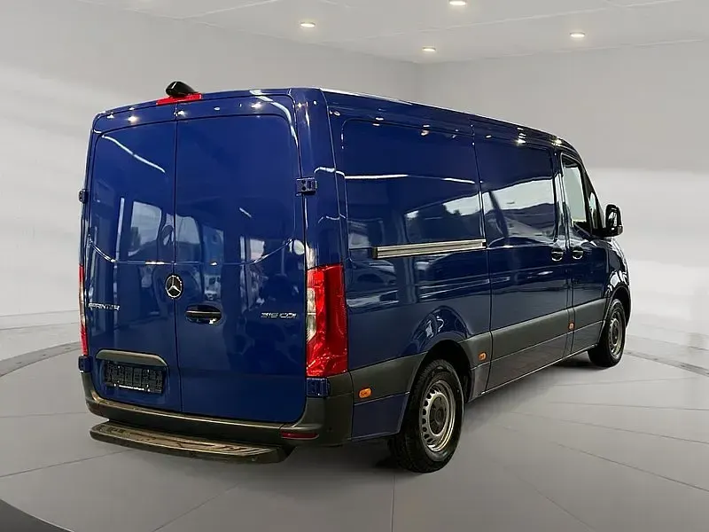 Gebraucht Mercedes Sprinter 150 PS (110 kW) 2022 Atlantisblau Van
