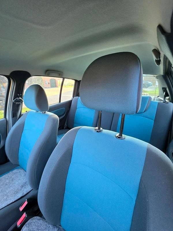 Second-hand Renault Clio II 2003 Argintiu Hatchback