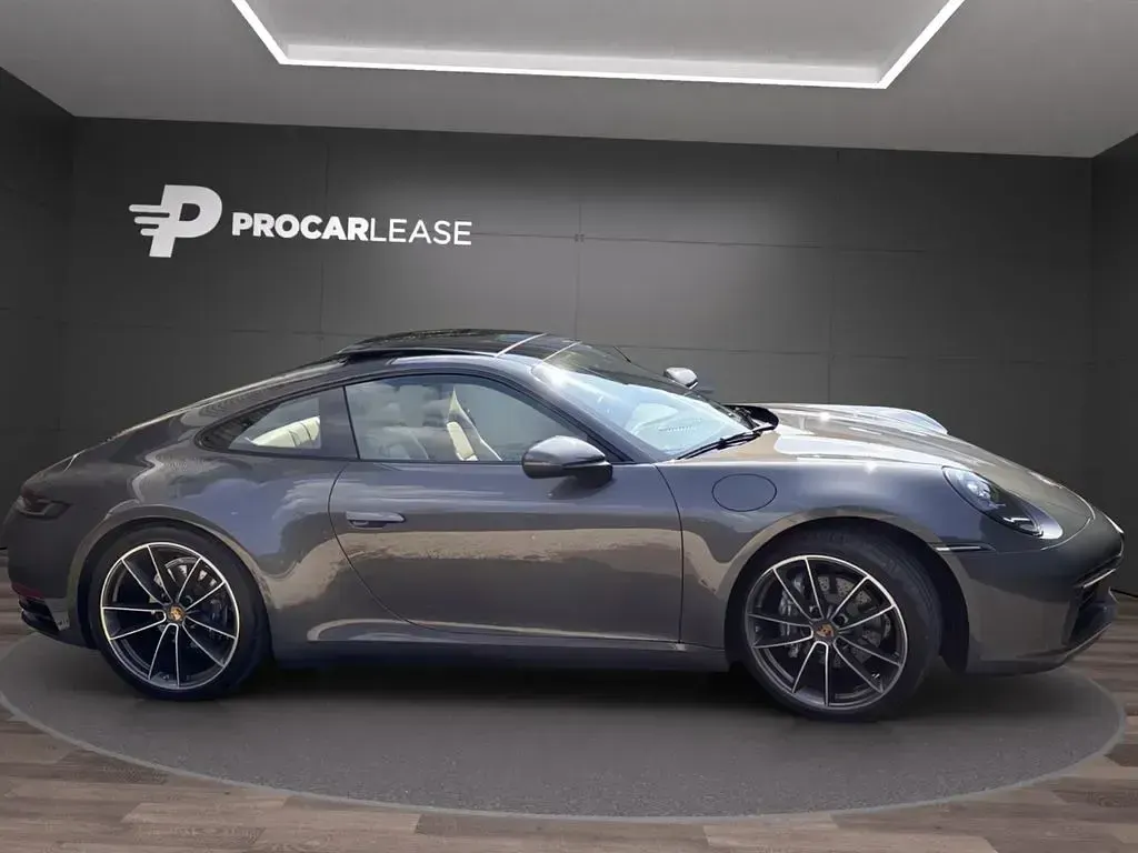 Gebraucht Porsche 911 Carrera 4 385 PS (283 kW) 2023 Schwarz Coupé