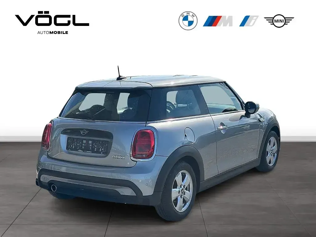 Gebraucht Mini Cooper Essential 136 PS (100 kW) 2023 Grau Kleinwagen