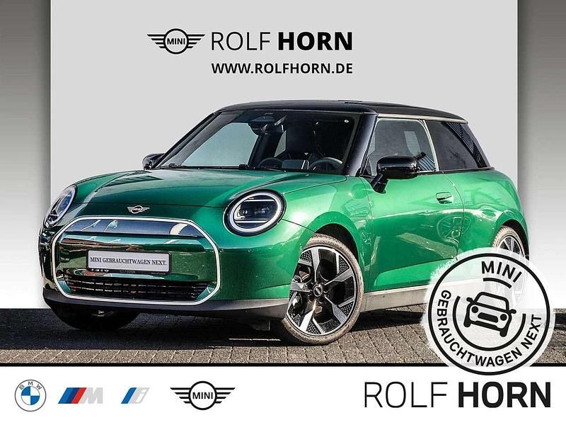 Gebraucht Mini Cooper Favoured 135 kW (184 PS) 2024 British racing green metallic Kleinwagen