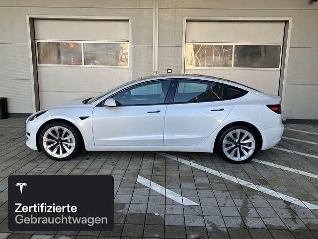 Gebraucht Tesla Model 3 RWD 286 kW (390 PS) 2022 Pearl white multicoat Limousine