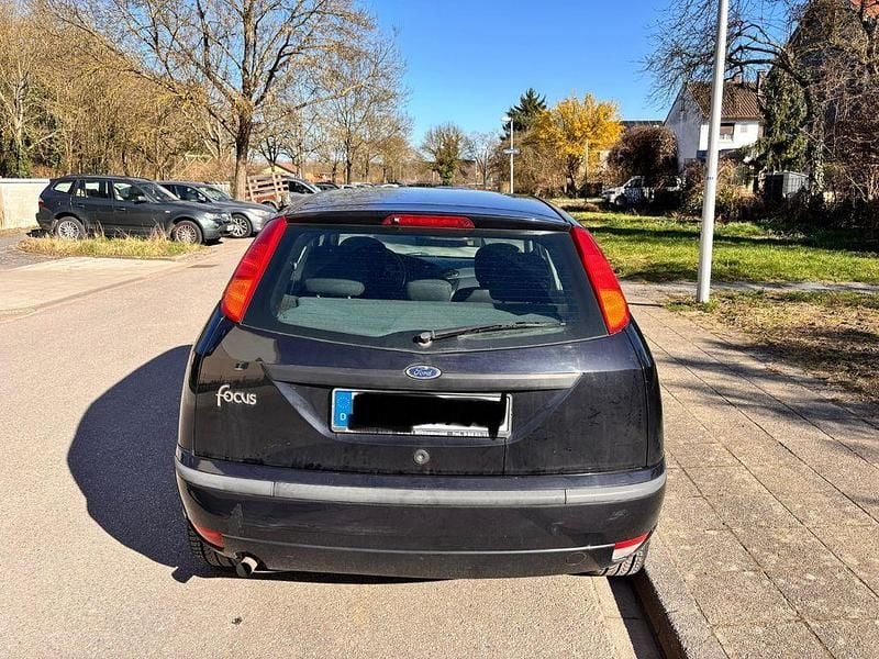 Gebraucht Ford Focus 101 PS (74 kW) 2004 Schwarz Limousine