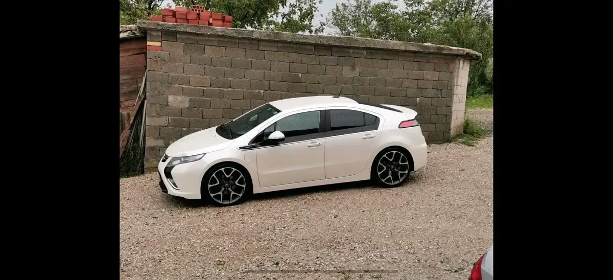 Gebraucht Opel Ampera OPC 150 PS (110 kW) 2012 Weiß Kleinwagen