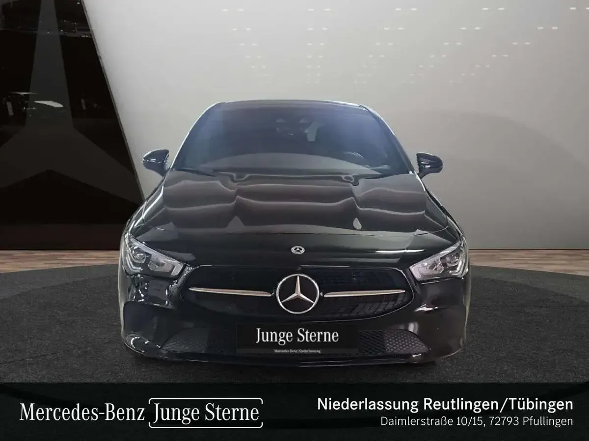 Gebraucht Mercedes CLA250e Night 160 PS (117 kW) 2023 Schwarz Coupé