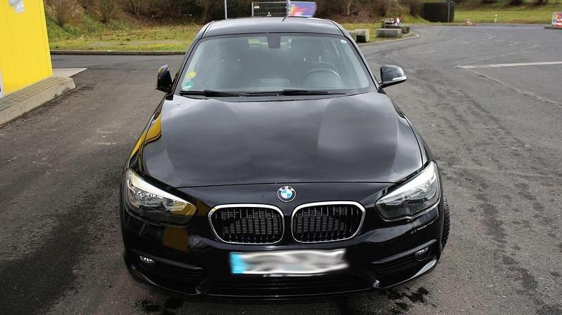 Gebraucht BMW 116 Advantage 116 PS (85 kW) 2015 Schwarz Kleinwagen