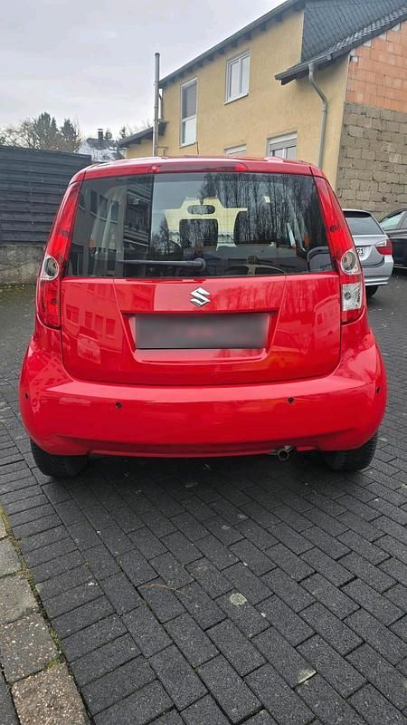Gebraucht Suzuki Splash 90 PS (66 kW) 2011 Rot Kleinwagen