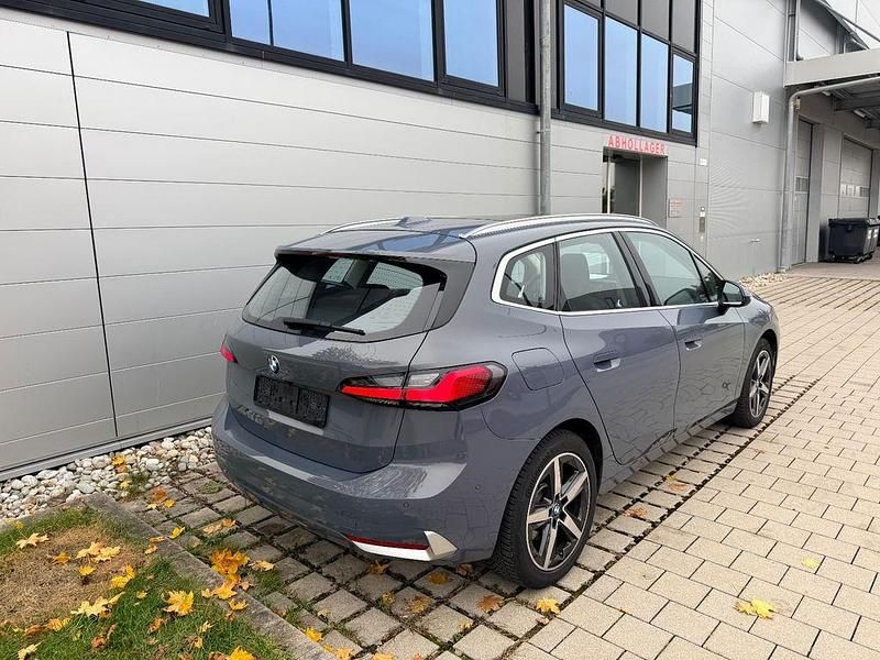 Gebraucht BMW 218 150 PS (110 kW) 2022 Grau Kombi