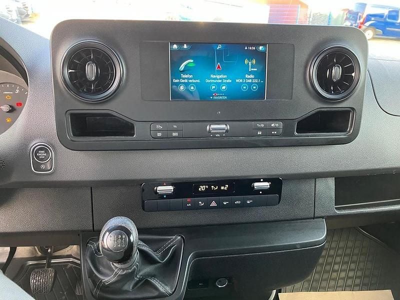 Gebraucht Mercedes Sprinter 143 PS (105 kW) 2021 Verkehrsblau Van