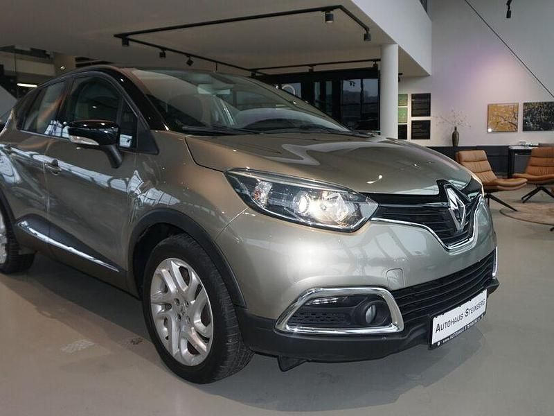 Gebraucht Renault Captur Luxe 120 PS (88 kW) 2015 Braun SUV