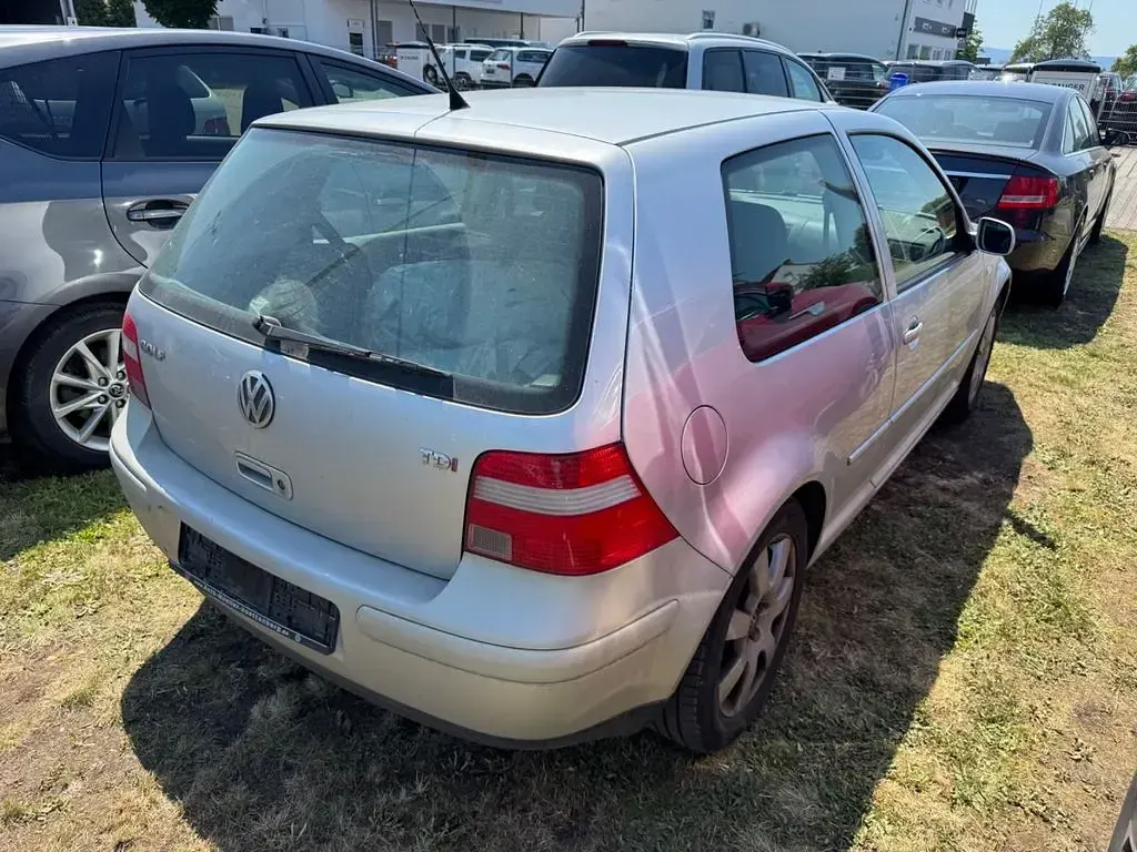 Gebraucht VW Golf IV 101 PS (74 kW) 2003 Silber Limousine