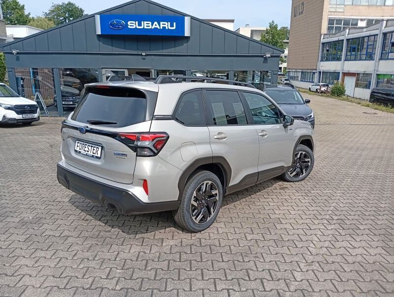 Neu Subaru Forester Active 136 PS (100 kW) 2025 Gold SUV