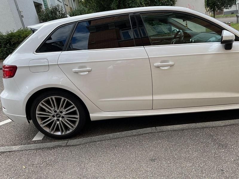 Gebraucht Audi A3 Sport 150 PS (110 kW) 2018 Weiß Limousine