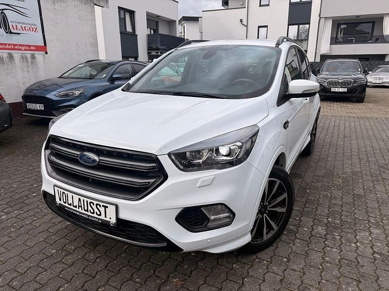 Gebraucht Ford Kuga ST-Line 150 PS (110 kW) 2018 Weiß SUV