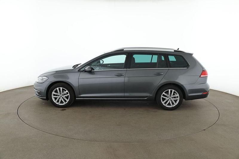 Second-hand VW Golf VII Highline 131 CP (96 kW) 2017 Gri Break