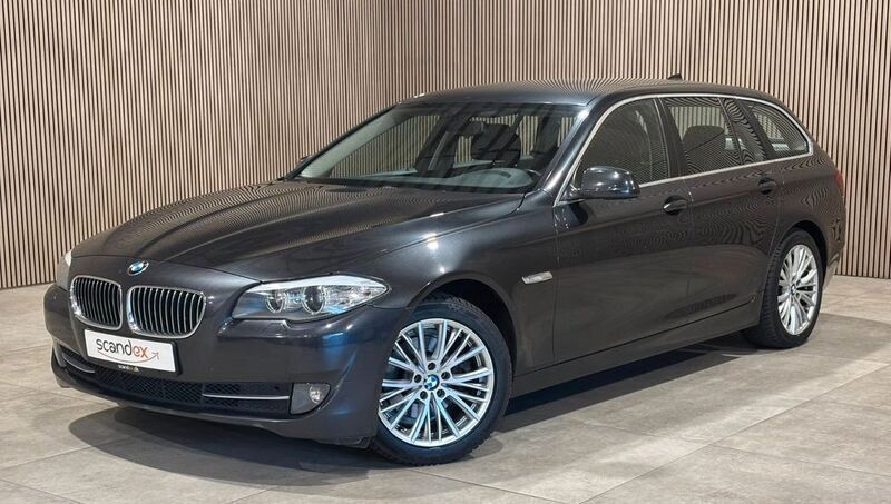 Grau Gebraucht 2011 BMW 523 Limousine | 7.500 € (Superpreis) - Bild 1/4