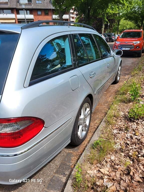 Silber Gebraucht 2008 Mercedes E280 Avantgarde Kombi | 2.590 € (Superpreis) - Bild 1/4