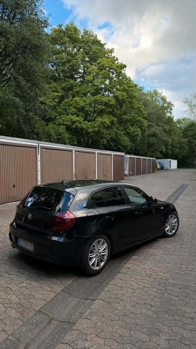 Gebraucht BMW 123 204 PS (150 kW) 2010 Schwarz Kleinwagen