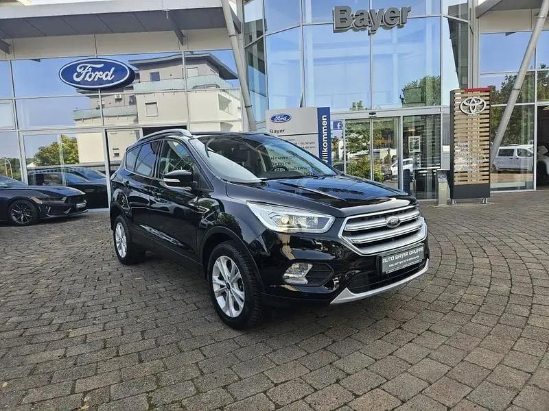 Schwarz Gebraucht 2019 Ford Kuga SUV | 17.490 € (Fairer Preis) - Bild 1/4
