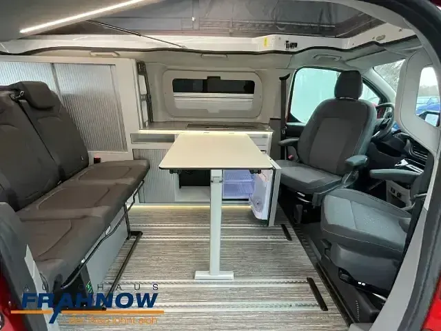 Gebraucht Ford Tourneo Custom 170 PS (125 kW) 2025 Rot Van