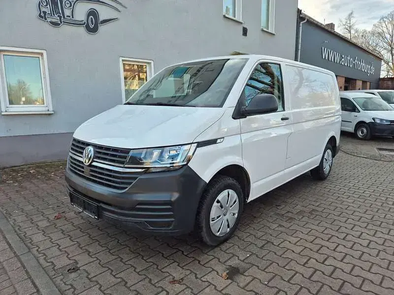 Gebraucht VW T6.1 150 PS (110 kW) 2023 Weiß Van