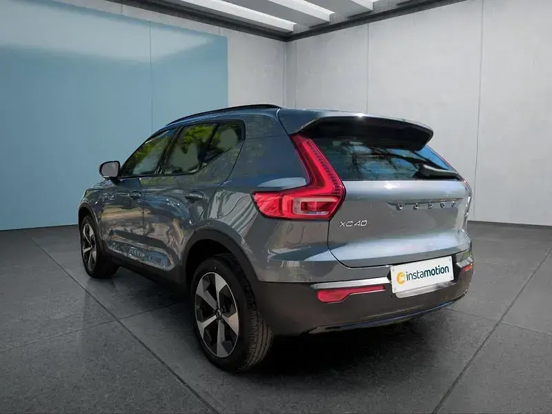 Gebraucht Volvo XC40 Plus 197 PS (144 kW) 2023 Grau SUV
